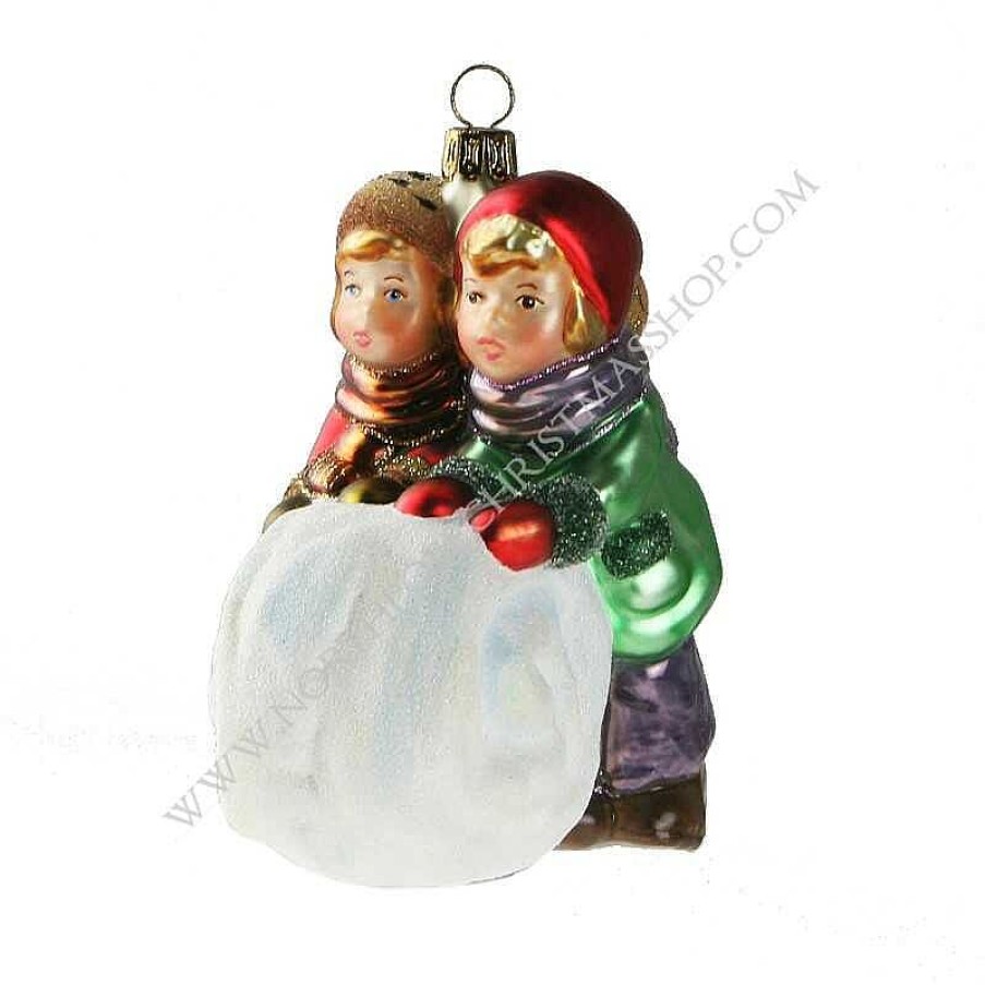 Glass Baubles | Komozja Famiily Komozja Family Mostowski Children With A Snow Ball